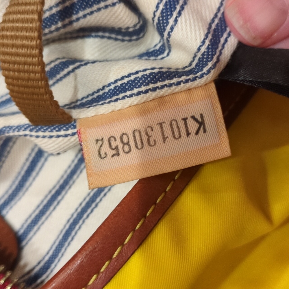 Dooney & Bourke EUC Yellow Nylon Wayfarer Hobo Purse W/ Matching Coin Pouch Bag - Picture 11 of 16